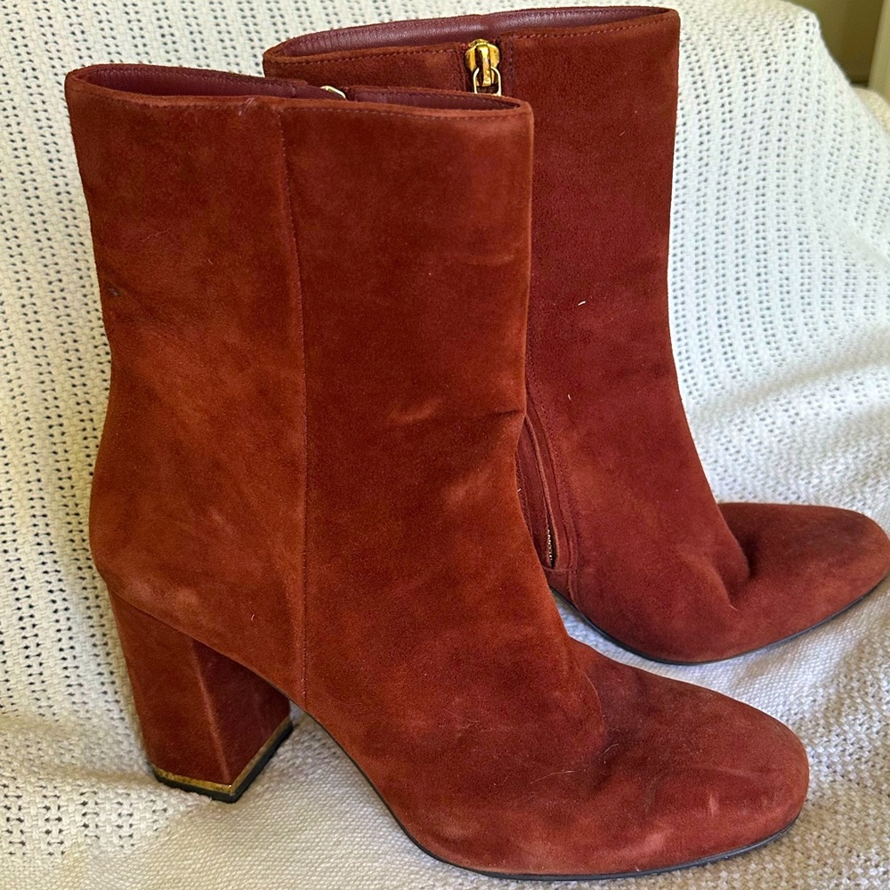 MICHEAL KORS Burgundy Suede Boots